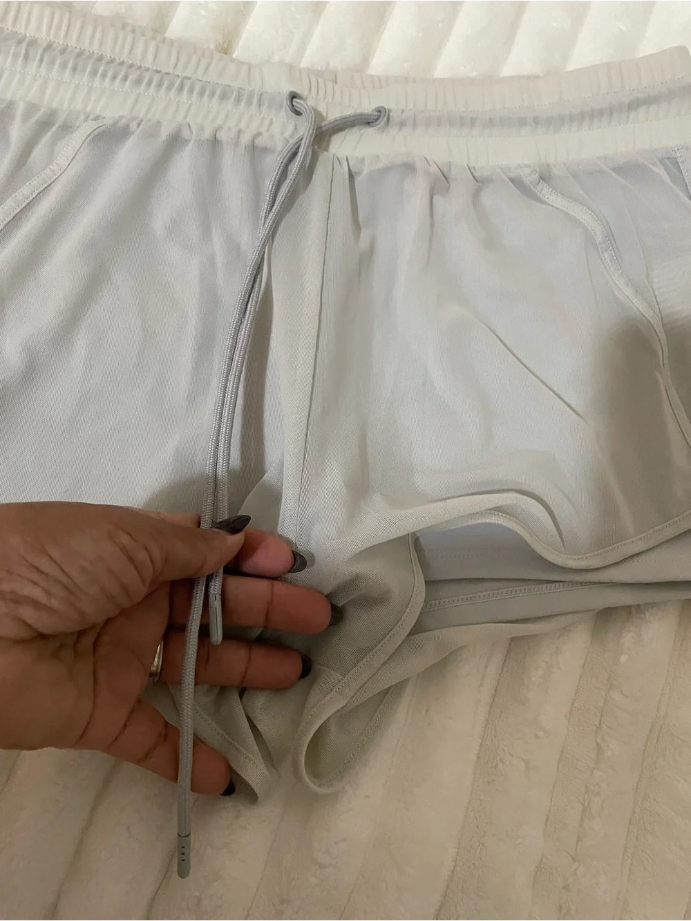 ALO Yoga Women’s White Run Short with Drawstring Waist